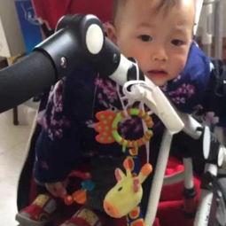 成人围兜恶搞视频,成人恶搞视频笑料横生